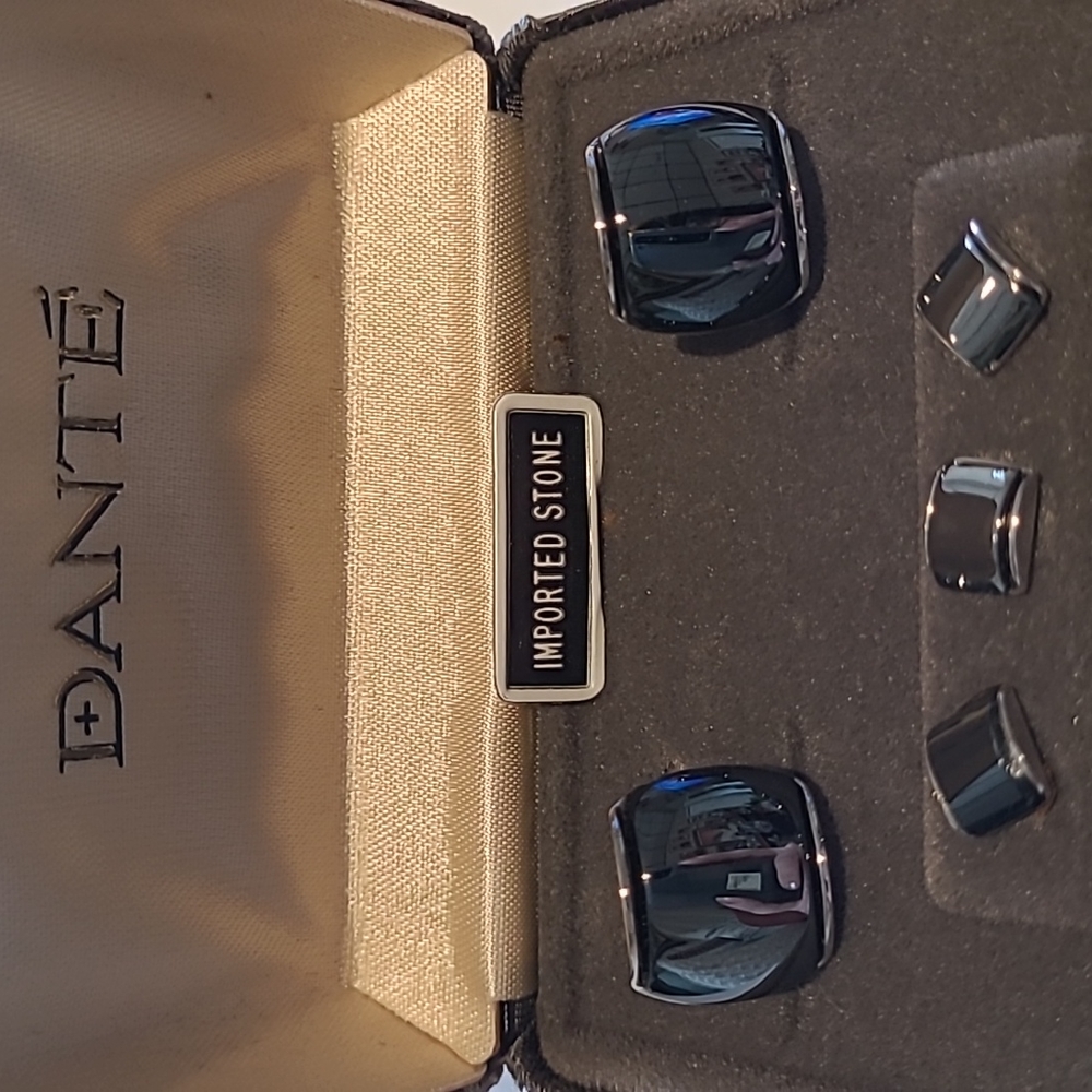 Cufflinks and tie tack set